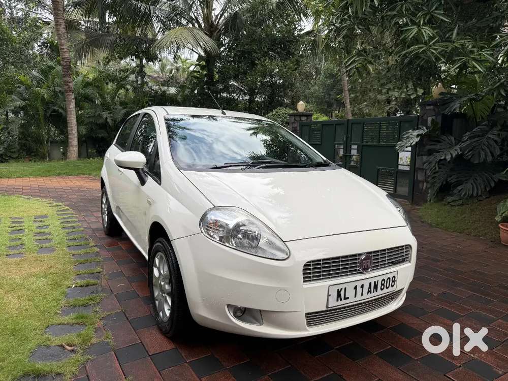 Fiat Grande Punto 2012 Diesel 77000 Km Driven