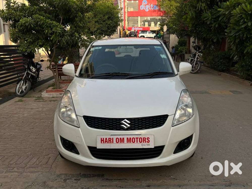 Maruti Suzuki Swift Lxi Optional-o, 2014, Petrol