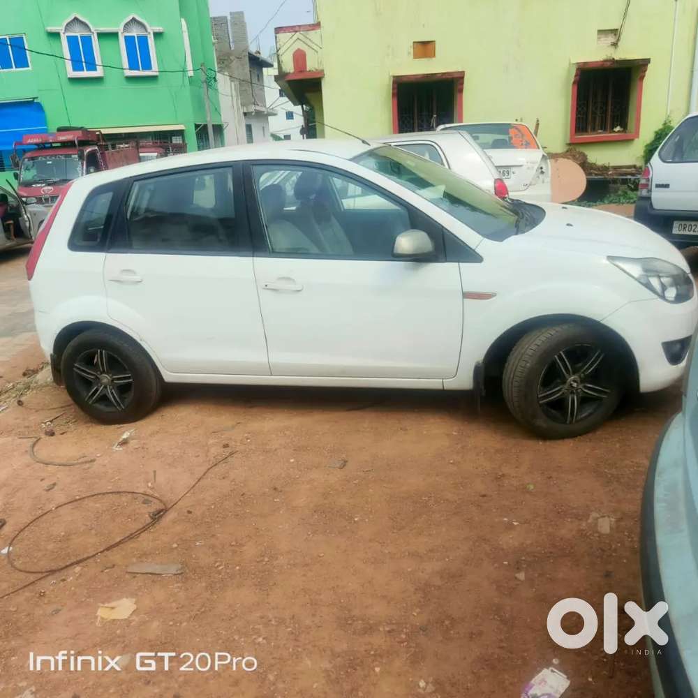 Ford Figo 2012 Diesel 102000 Km Driven