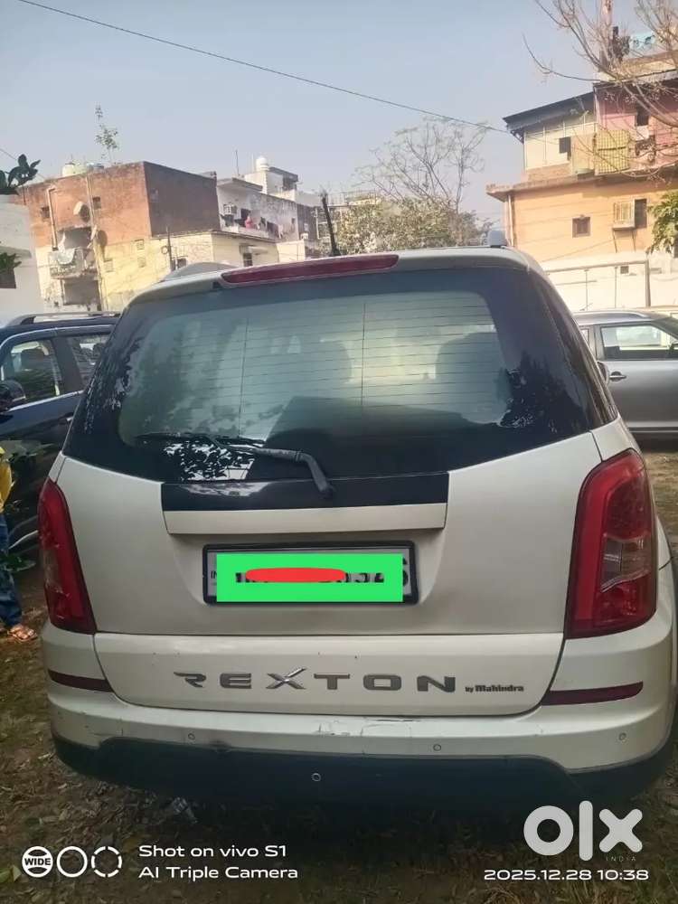 Rexton Top Model With Sunroof All Functions Working Complete Document