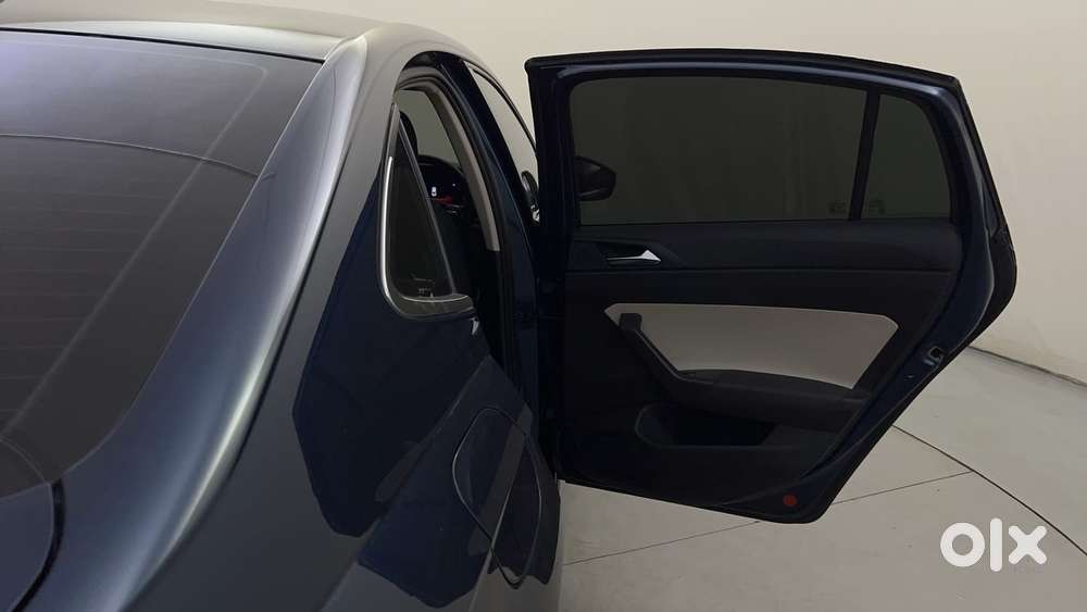 Skoda Slavia Style 1.0l Tsi Mt, 2023, Petrol