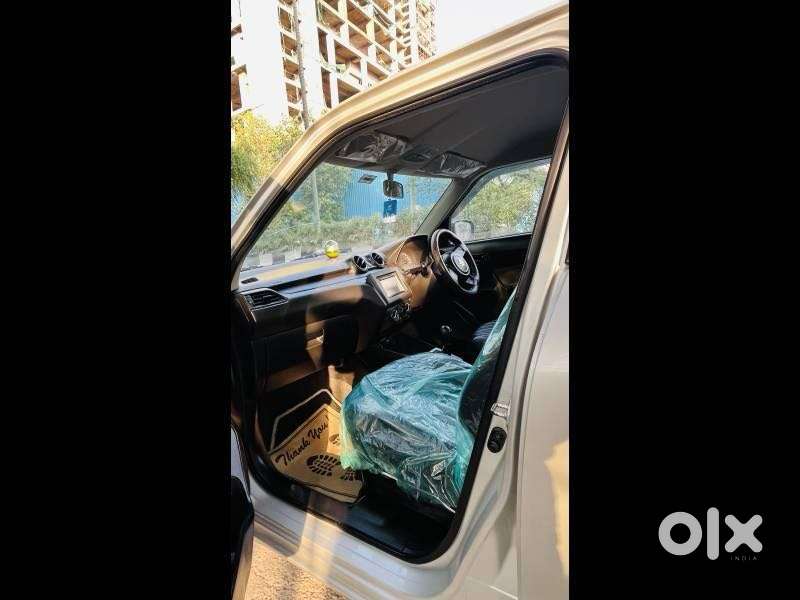 Maruti Suzuki Swift Vvt Lxi, 2021, Petrol