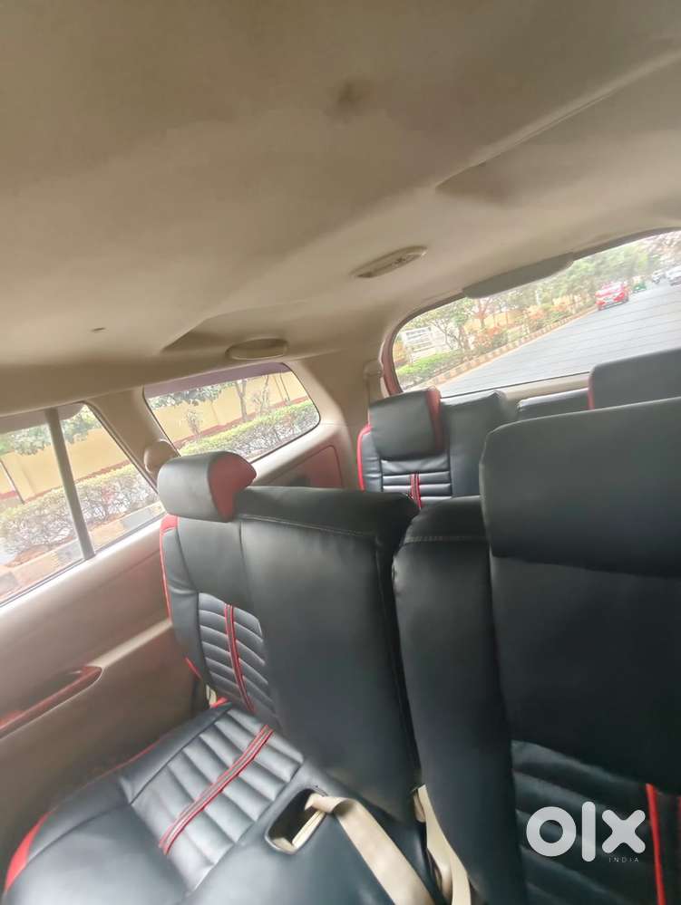 Toyota Innova V Top End Model Well Maintained