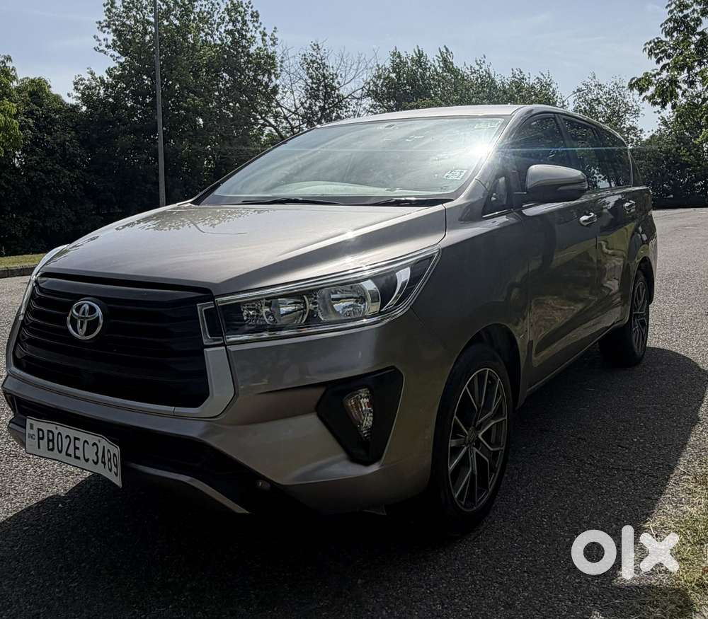 Toyota Innova Crysta 2.4 Gx Limited Edition At 7 Str, 2021, Diesel