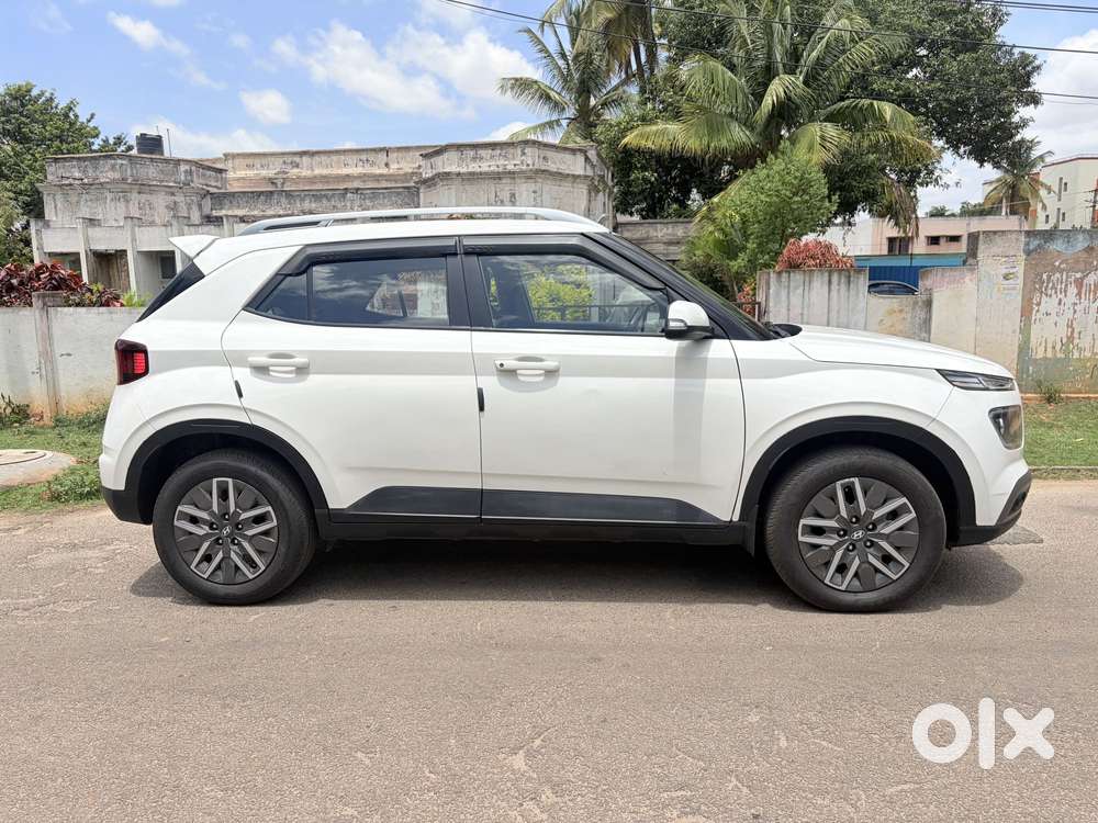 Hyundai Venue Sx Mt, 2021, Diesel