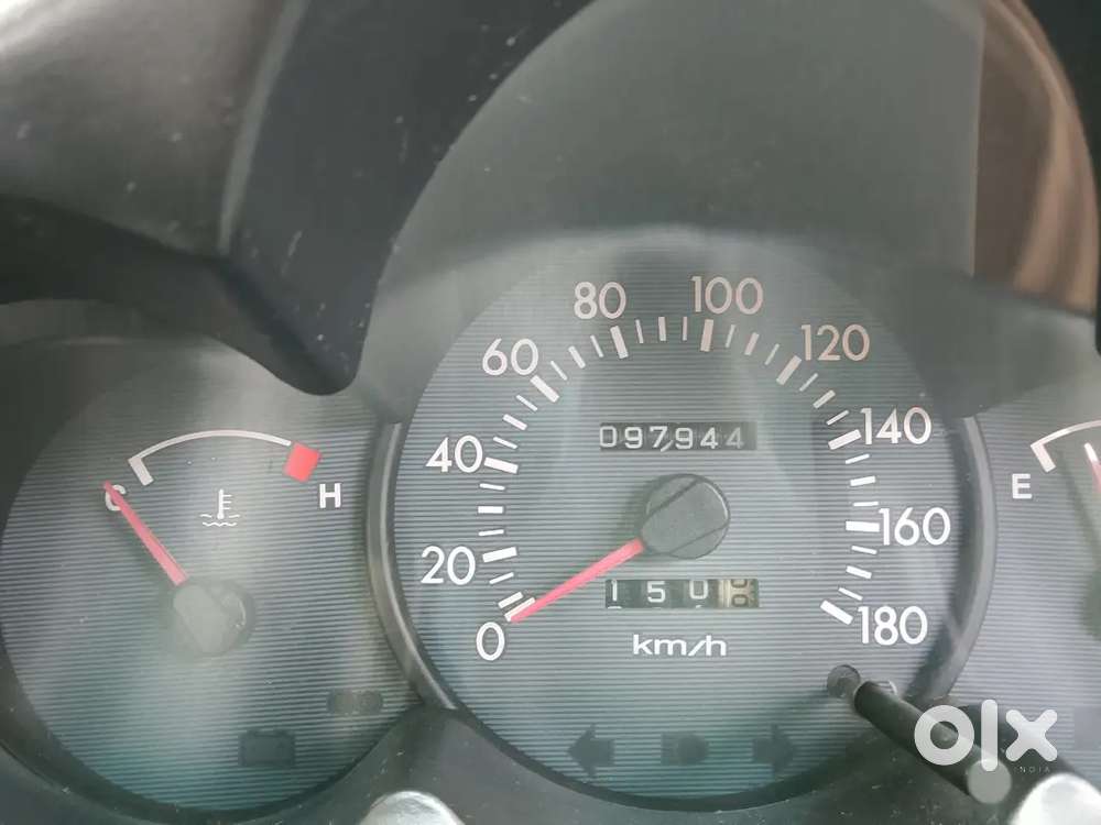 Hyundai Santro 2003, കഴിഞ്ഞ 13 വർഷങ്ങളായി ഡോക്ടറുടെ ഉപയോഗത്തിലുള്ളത്.