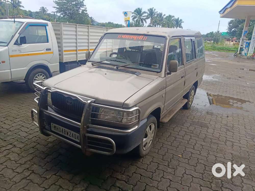 Toyota Qualis 2.4 D 2004 Manual