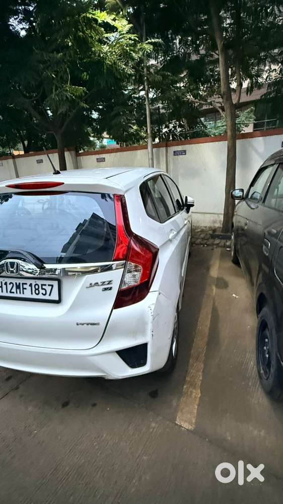 Honda Jazz 2015 Petrol Manual – Well Maintained  Urgent Sale