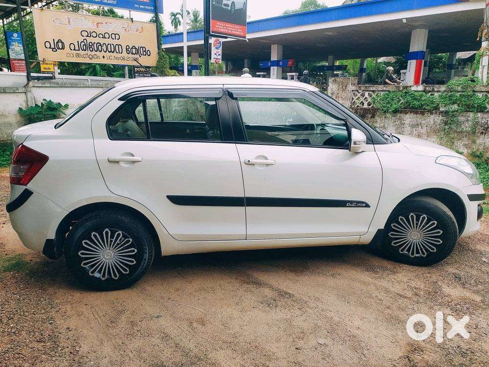 Maruti Suzuki Dzire 1.2 Vxi, 2015, Petrol