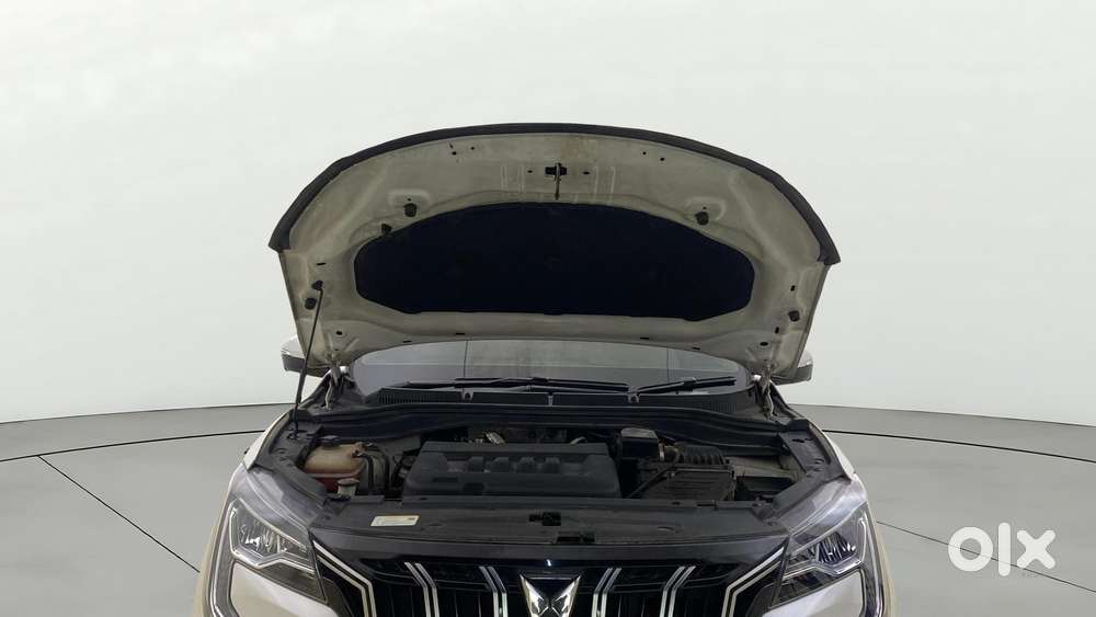 Mahindra Xuv700 2.0 Ax 7 Petrol At Str, 2023, Diesel