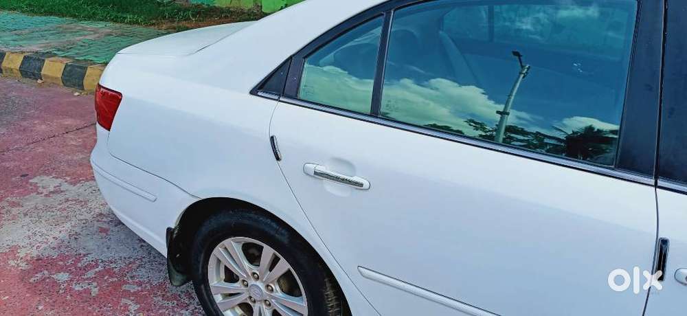Hyundai Sonata Embera Manual (leather), 2011, Diesel