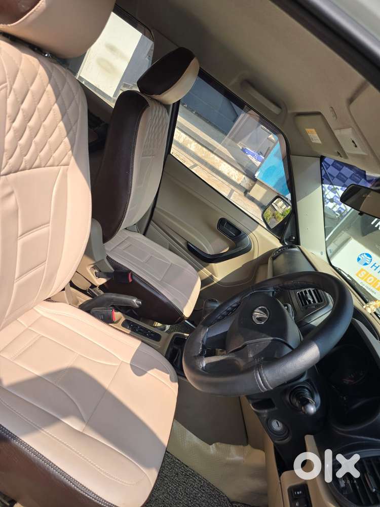 Mahindra Tuv 300 T6 Plus, 2016, Diesel