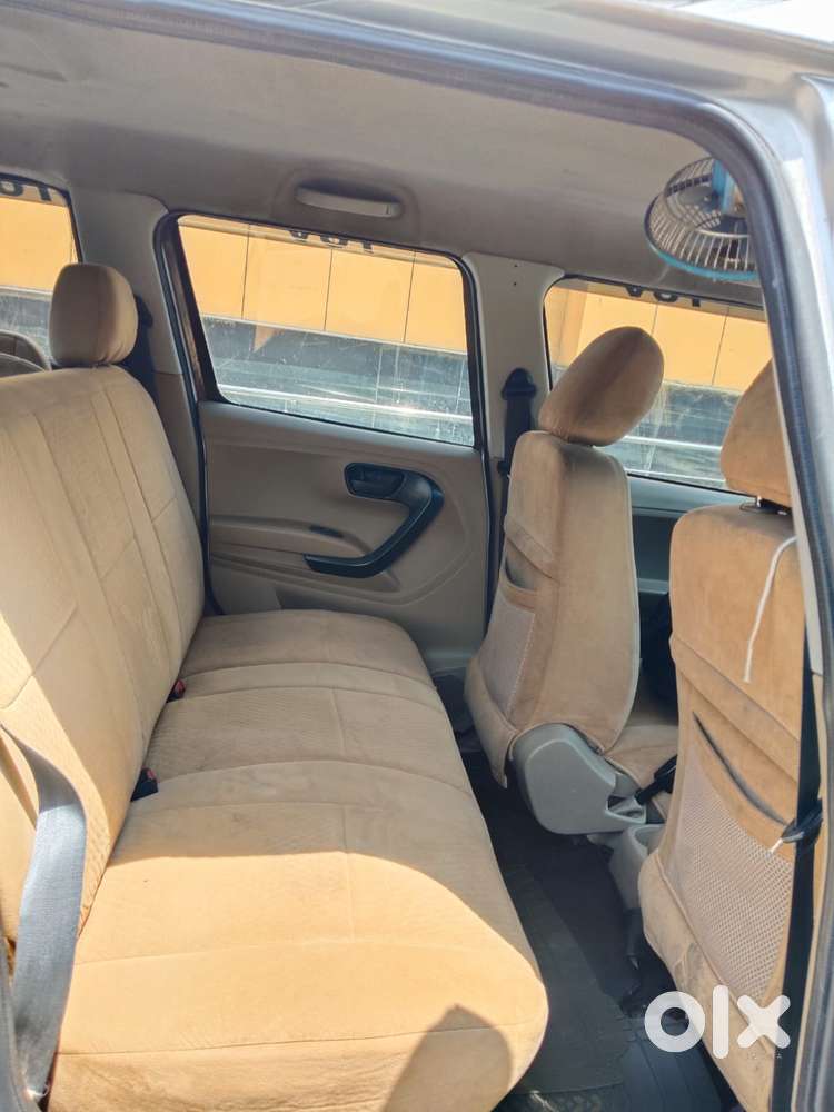 Mahindra Tuv 300 T4, 2017, Diesel