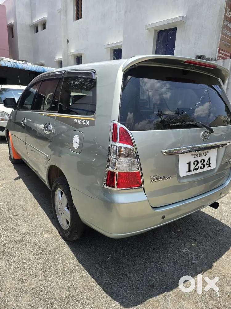 Toyota Innova 2006 Petrol 222000 Km Driven