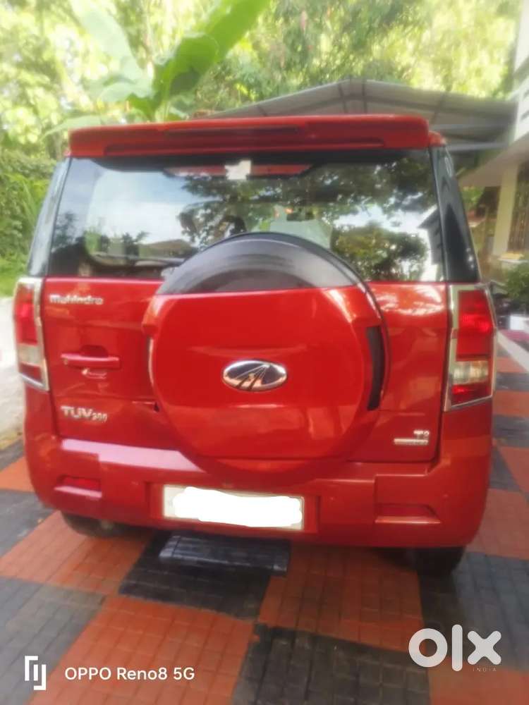 Mahindra Tuv300 T8 Autoshift Diesel 2015 | 7 Seater