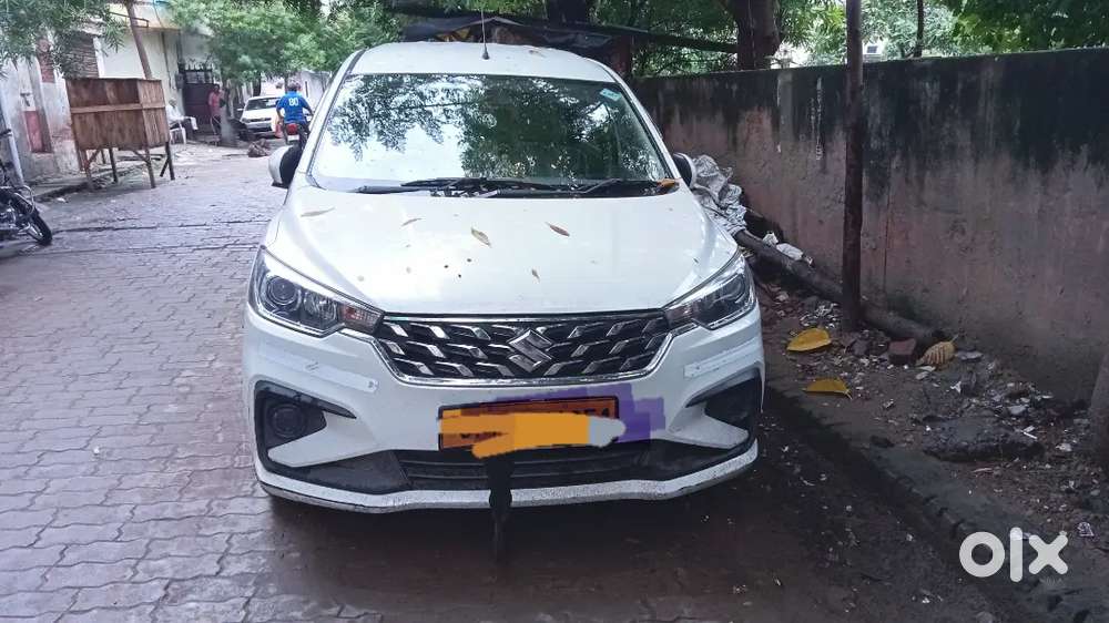 Maruti Tourm M Ertiga Cng