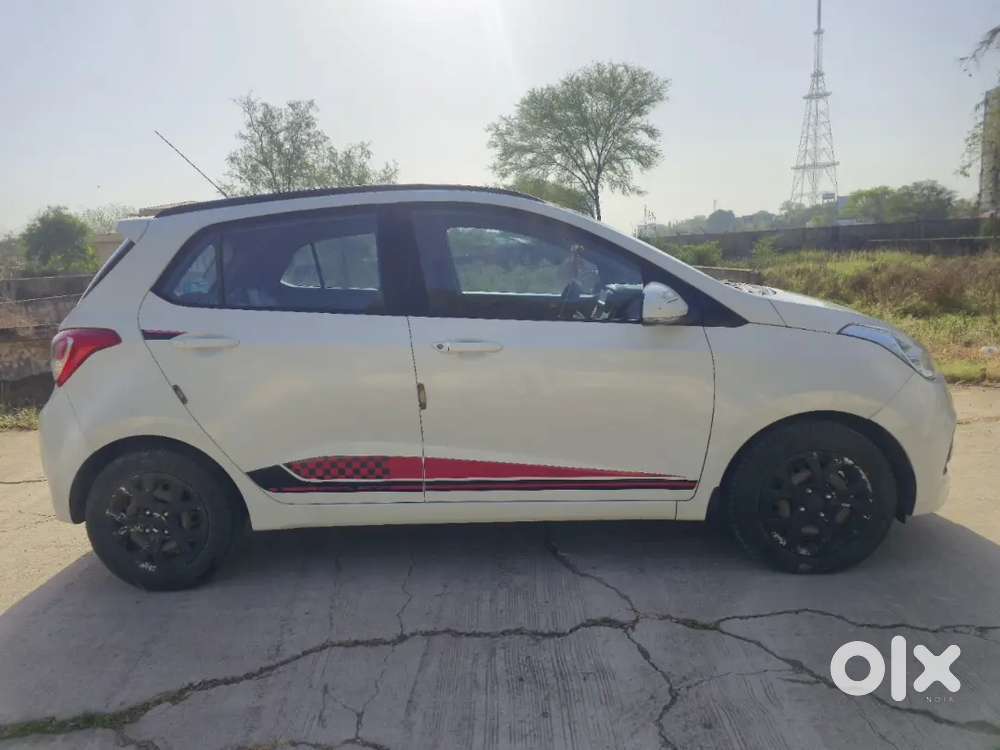 Anniversary Model Grand I10 Prime (special Edition - Red & Black)