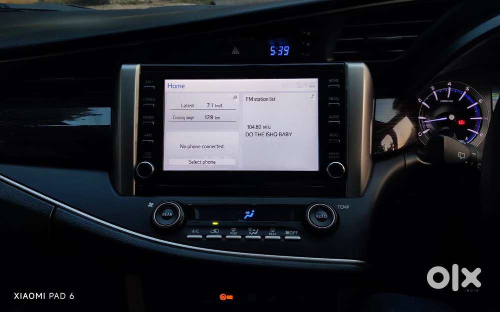 Toyota Innova Crysta