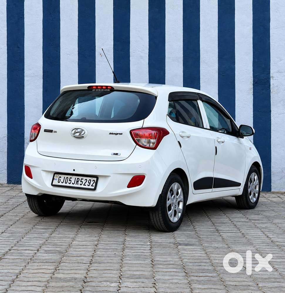 Hyundai Grand I10 Sportz, 2016, Petrol