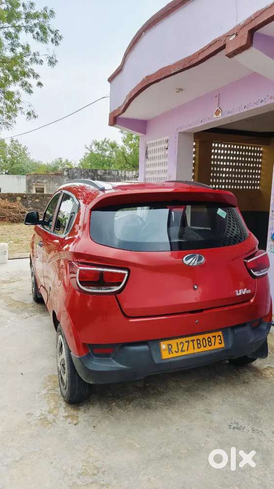 Mahindra Kuv 100 2017 Variant