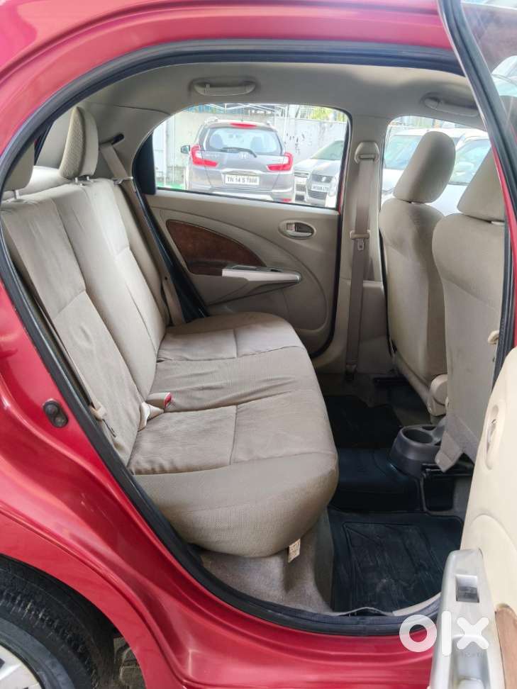 Toyota Etios Liva 2014-2016 V, 2016, Petrol