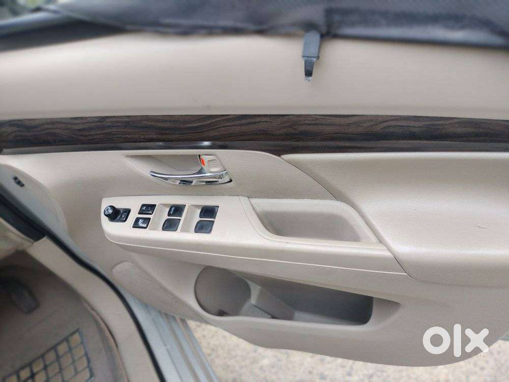 Maruti Suzuki Ertiga Zxi Plus Petrol, 2019, Petrol