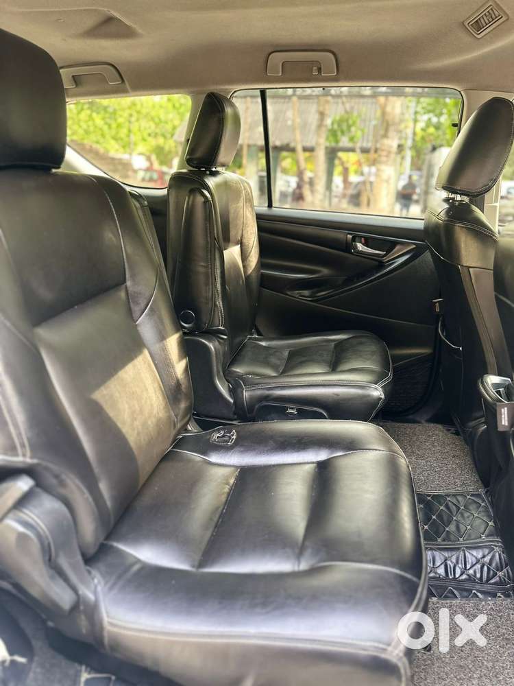 Toyota Innova Crysta 2.4 G Mt 7 Str, 2019, Diesel
