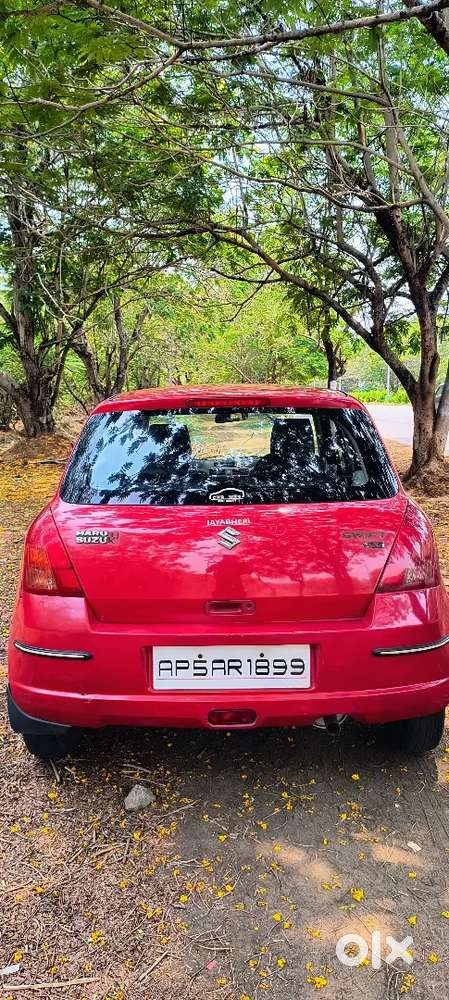 Maruti Suzuki Swift Vxi