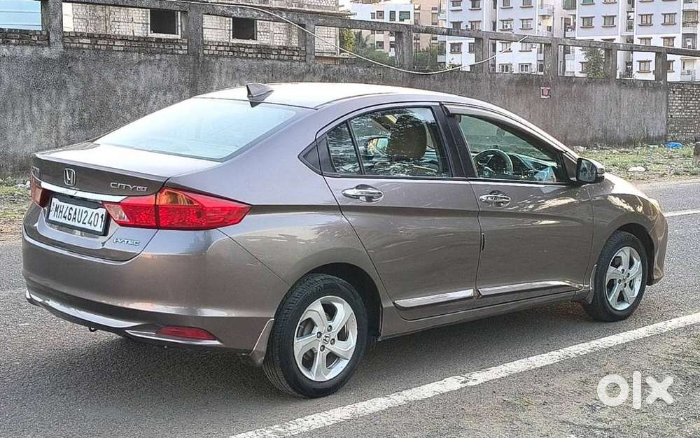 Honda City V At Sunroof I-vtec, 2016, Petrol