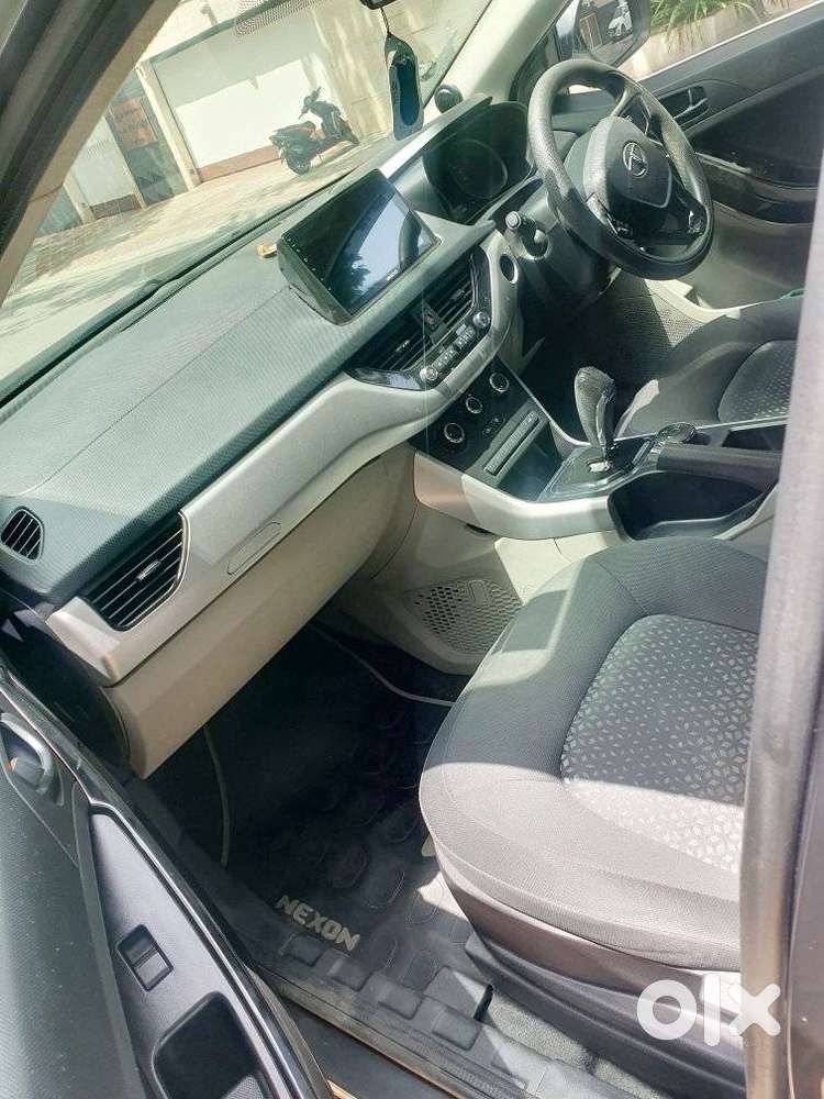 Tata Nexon 1.2 Revotron Xma Amt (s), 2020, Petrol