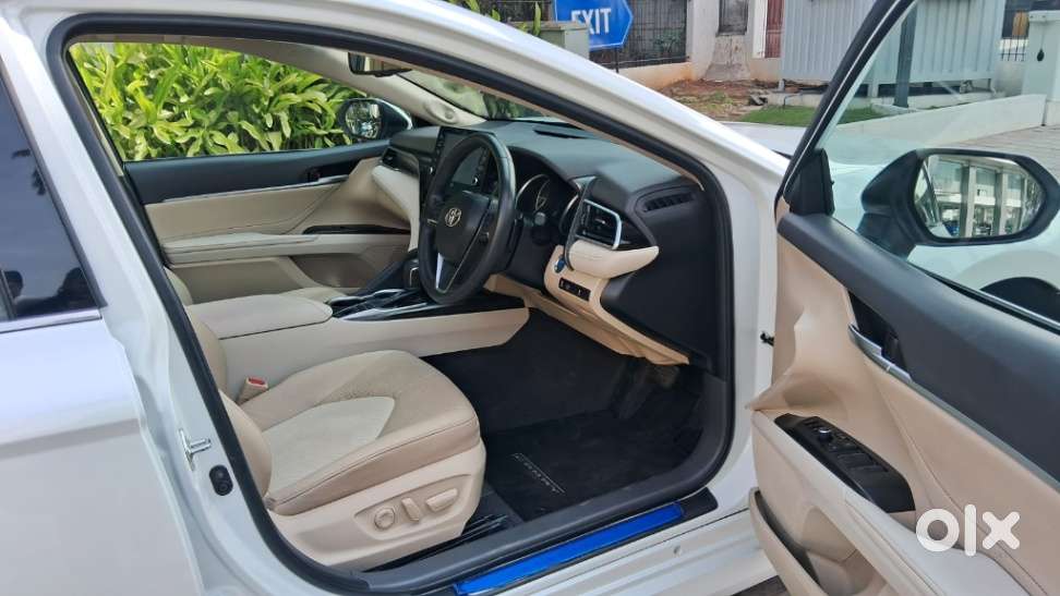 Toyota Camry Hybrid, 2024, Petrol