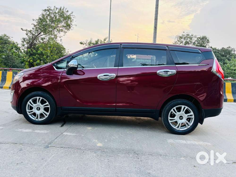 Mahindra Marazzo M8, 2018, Diesel