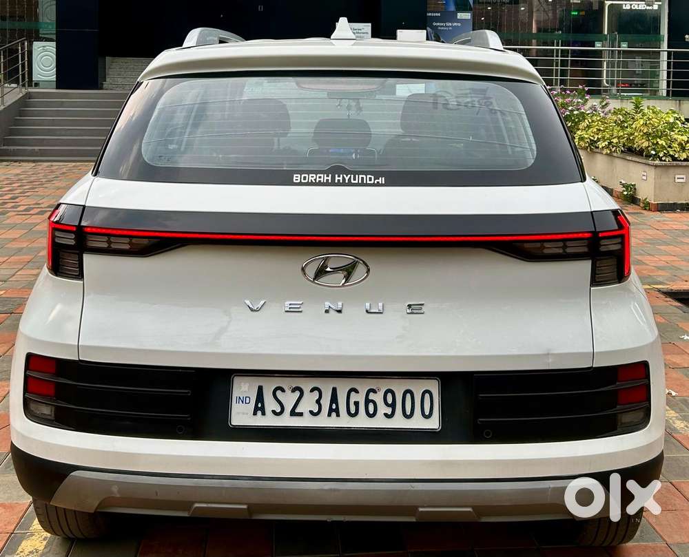 Hyundai Venue 1.2 S (o), 2023, Petrol
