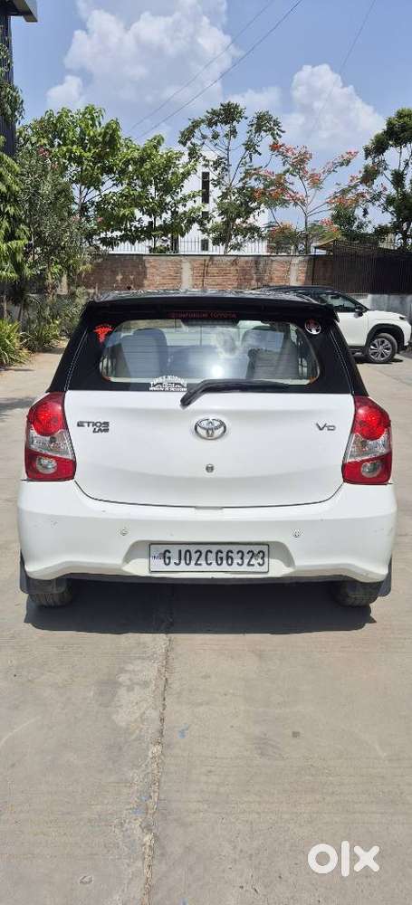 Toyota Etios Liva 1.4 Vxd Dual Tone, 2017, Diesel
