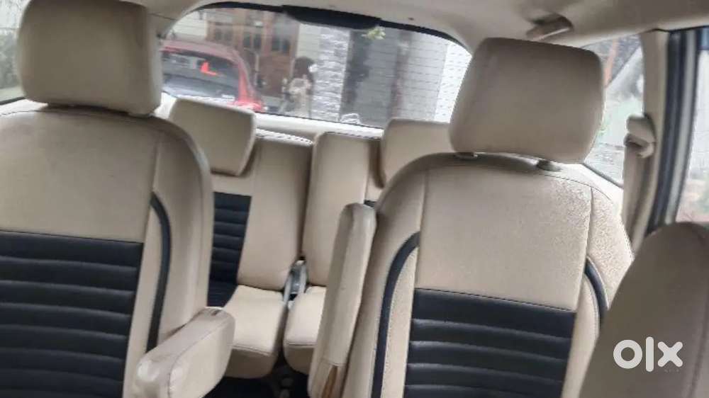 Toyota Innova 2012 Petrol