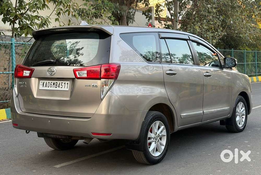 Toyota Innova Crysta 2.4 G Mt, 2017, Diesel