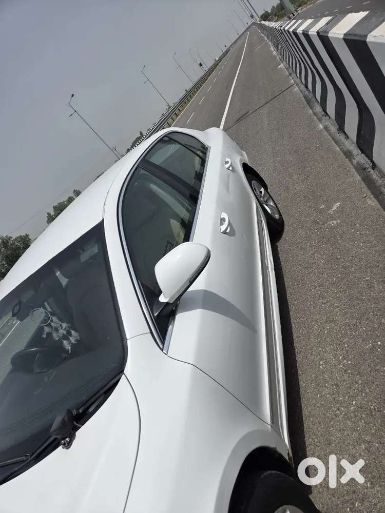 Skoda Superb Elegance 2013 Diesel Automatic
