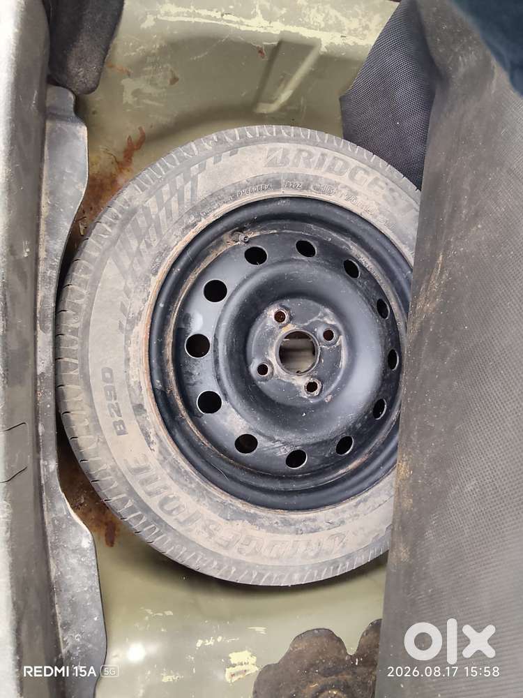 Maruti Suzuki Swift Dzire Vxi, 2012, Petrol