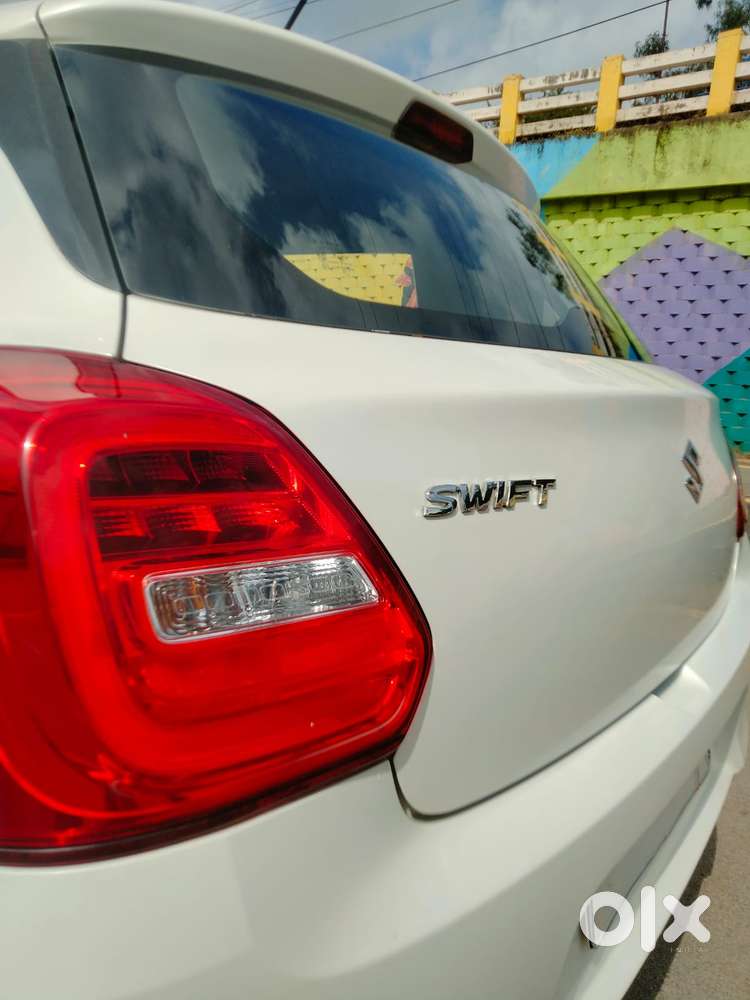 Maruti Suzuki Swift Vxi 1.2 Abs Bs-iv, 2018, Petrol