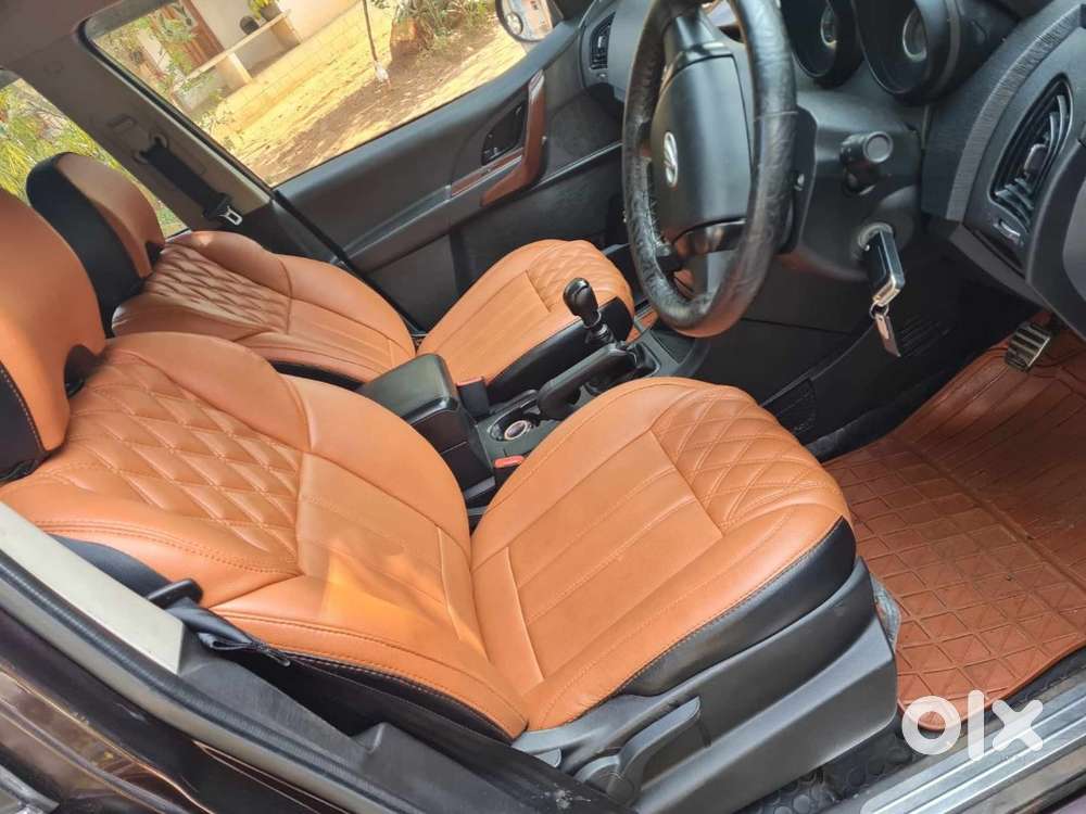 Mahindra Xuv500_w5_2018
