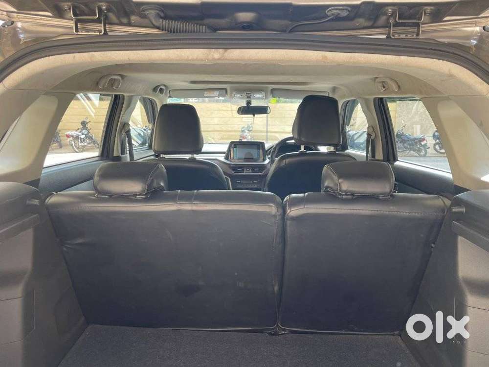 Maruti Suzuki Brezza 1.5 Zxi Plus Smart Hybrid, 2022, Petrol