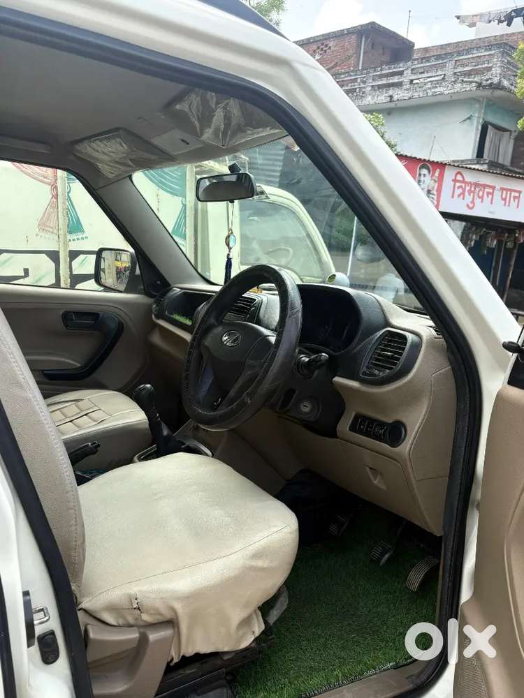 Mahindra Tuv 300 2017 Year Car