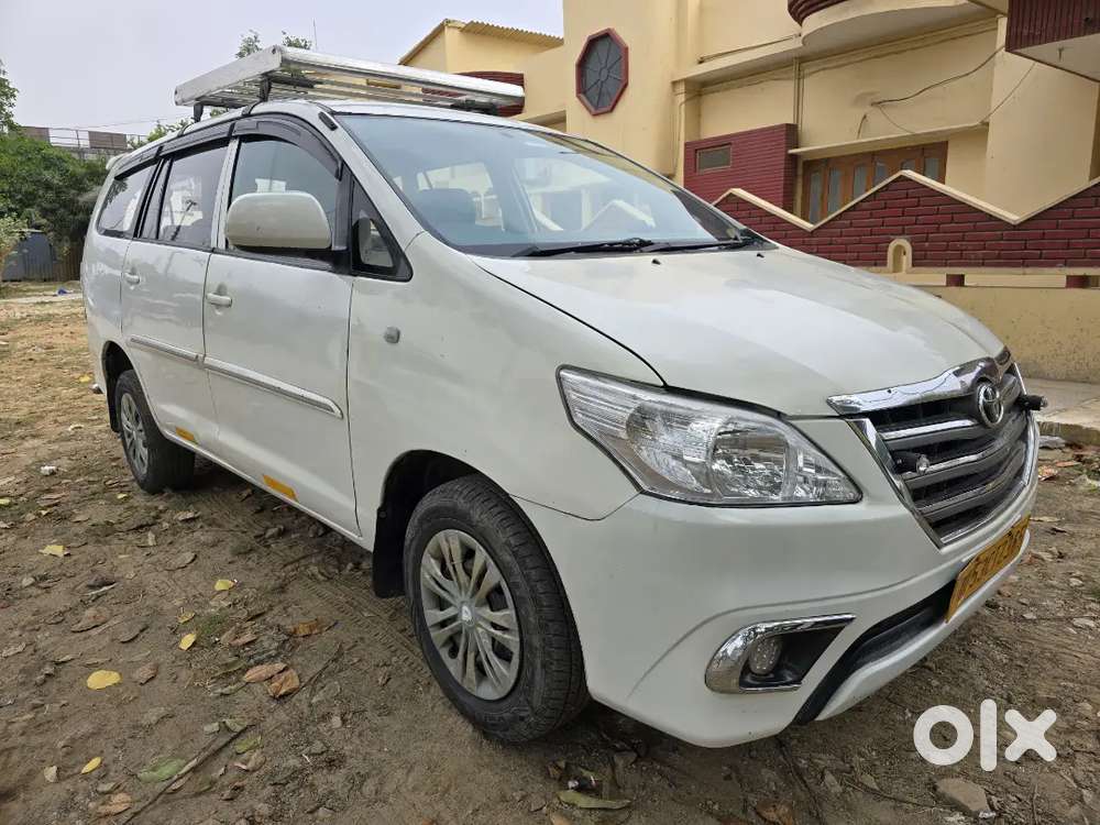 Sell My Innova 2013 Model Excellent Condition