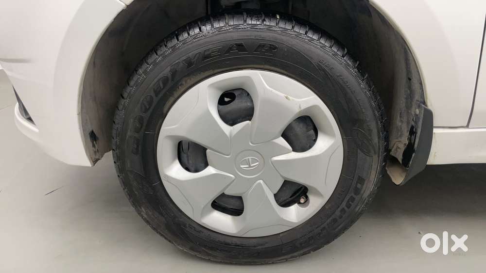 Tata Tiago 1.2 Revotron Xt, 2018, Petrol