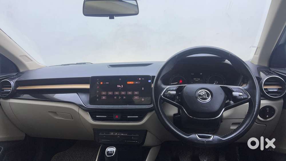 Skoda Slavia Style (non-sunroof), 2022, Petrol
