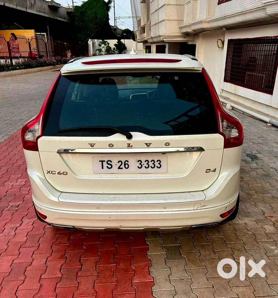 Volvo Xc60 D5 Awd Automatic, 2017, Diesel