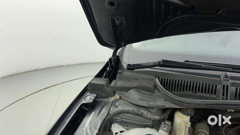 Skoda Slavia Style 1.0l Tsi At, 2022, Petrol