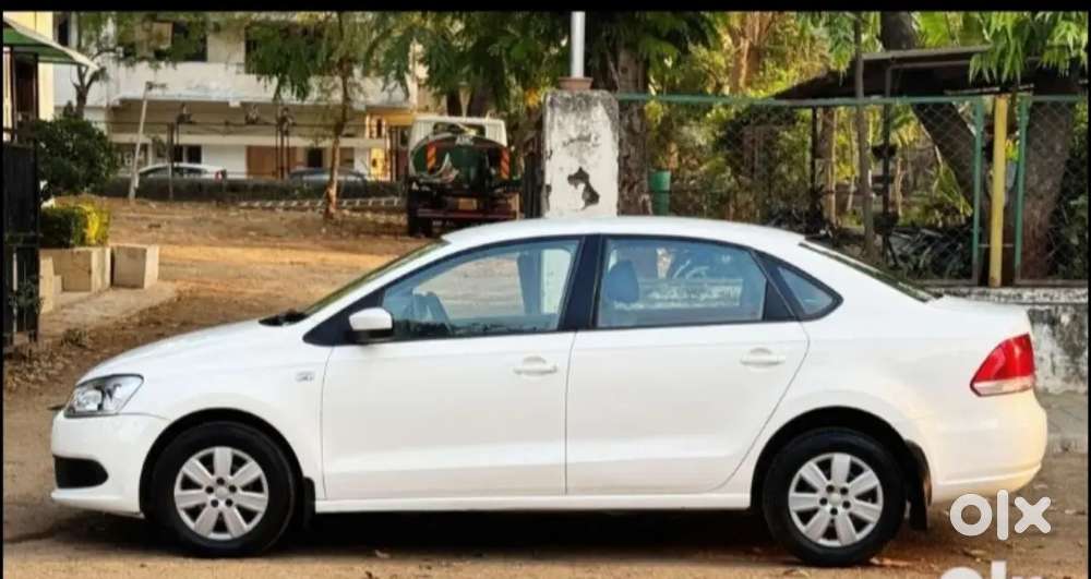 Volkswagen Vento Highline 2011 With Manual Transmission