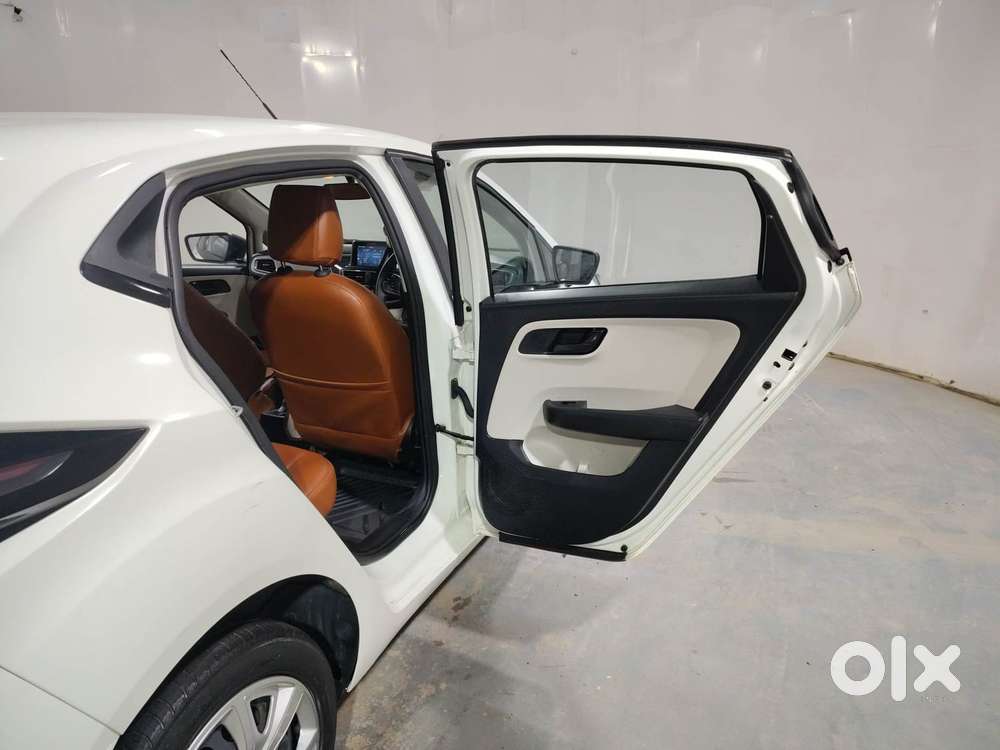 Tata Altroz Xm Plus Petrol, 2021, Petrol