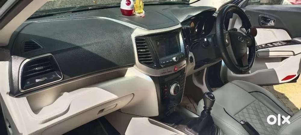 Mahindra Xuv300 W8, 2022, Petrol